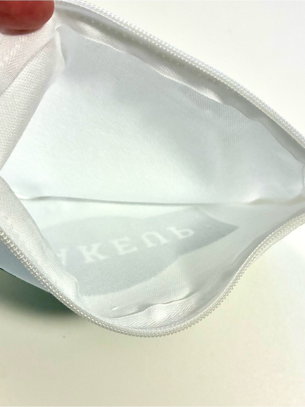 Makeup Pouch - Picture 3 of 3